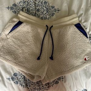 Champion Women’s Sherpa Shorts Medium (Cream/Purple)